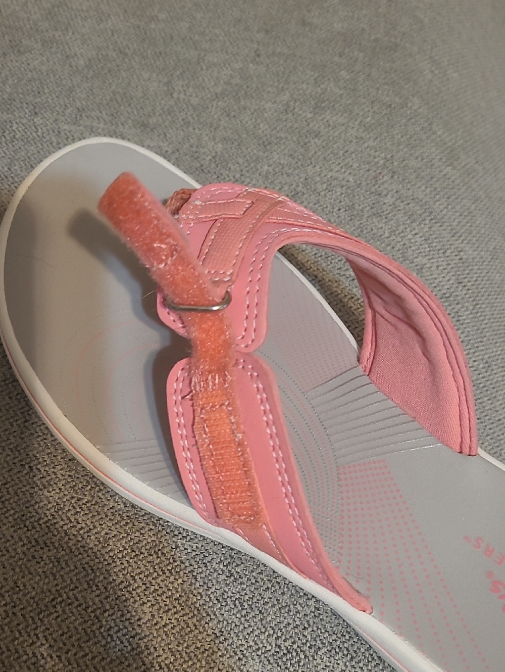 Clarks Pink Sandals - Picture 7 of 8